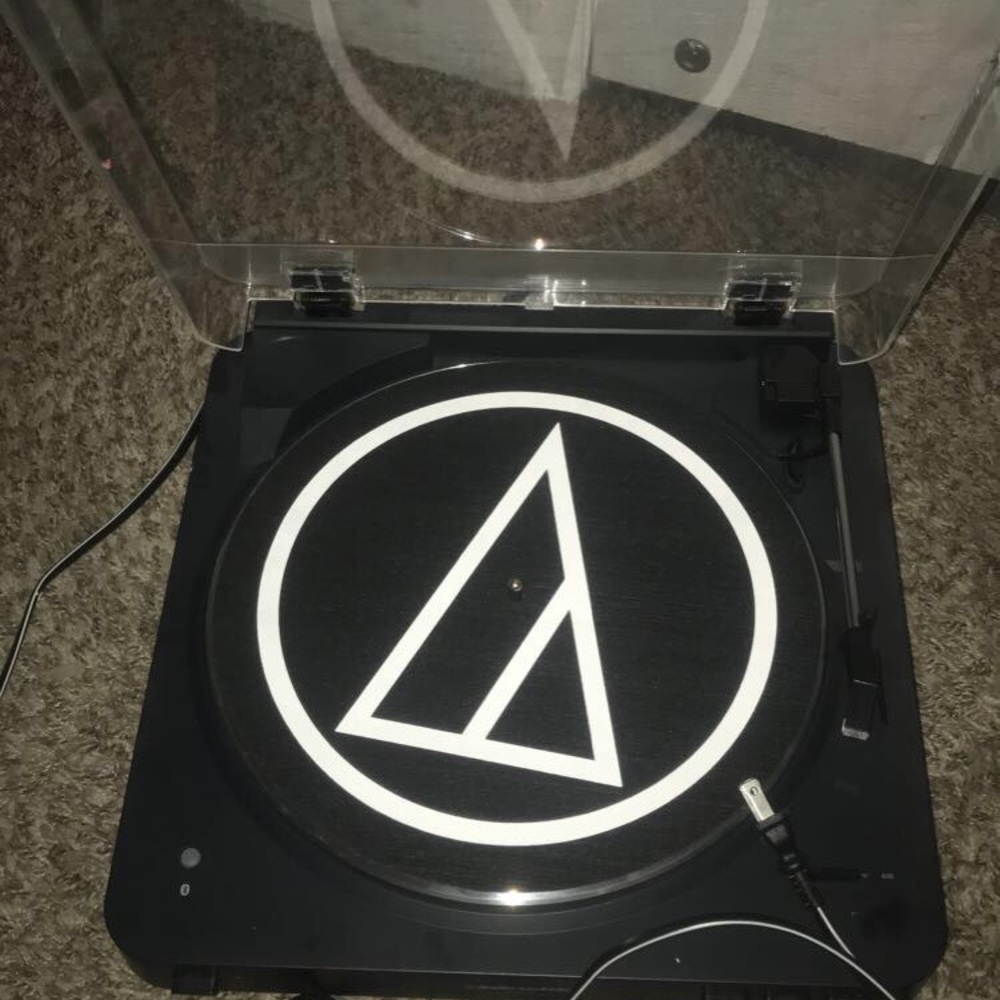 Record player - Picture 4 of 5